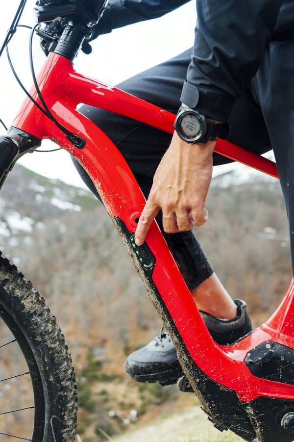 Top features of the rockrider e-expl 700 : unmatched mountain e-mtb